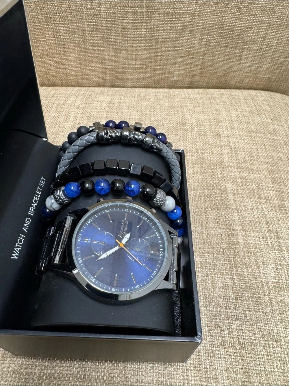 American Exchange Men’s Quartz Watch Blue Dial Black Bracelet Set Box